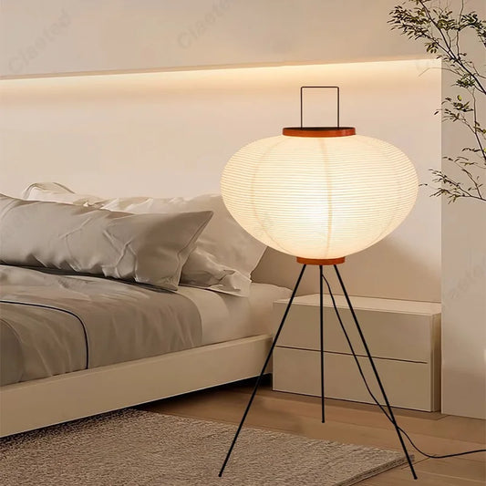 LAMPE SUR PIEDS