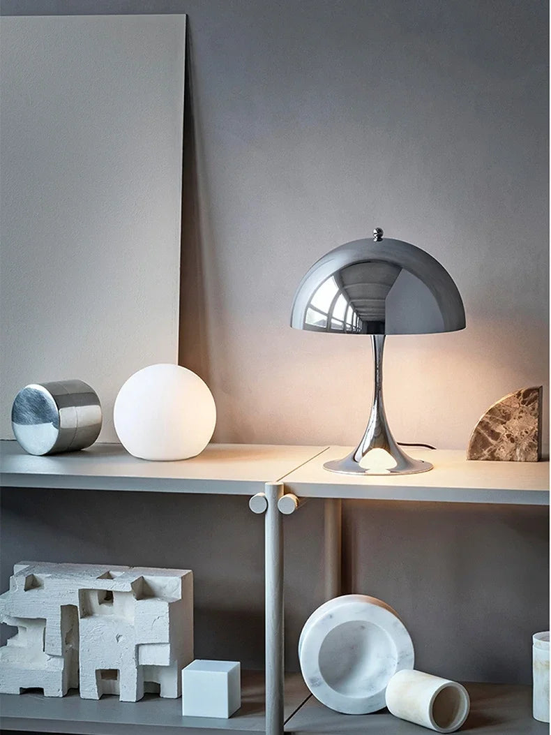 lampadaire avec table