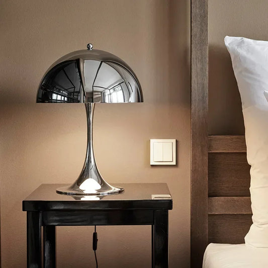 lampadaire avec table