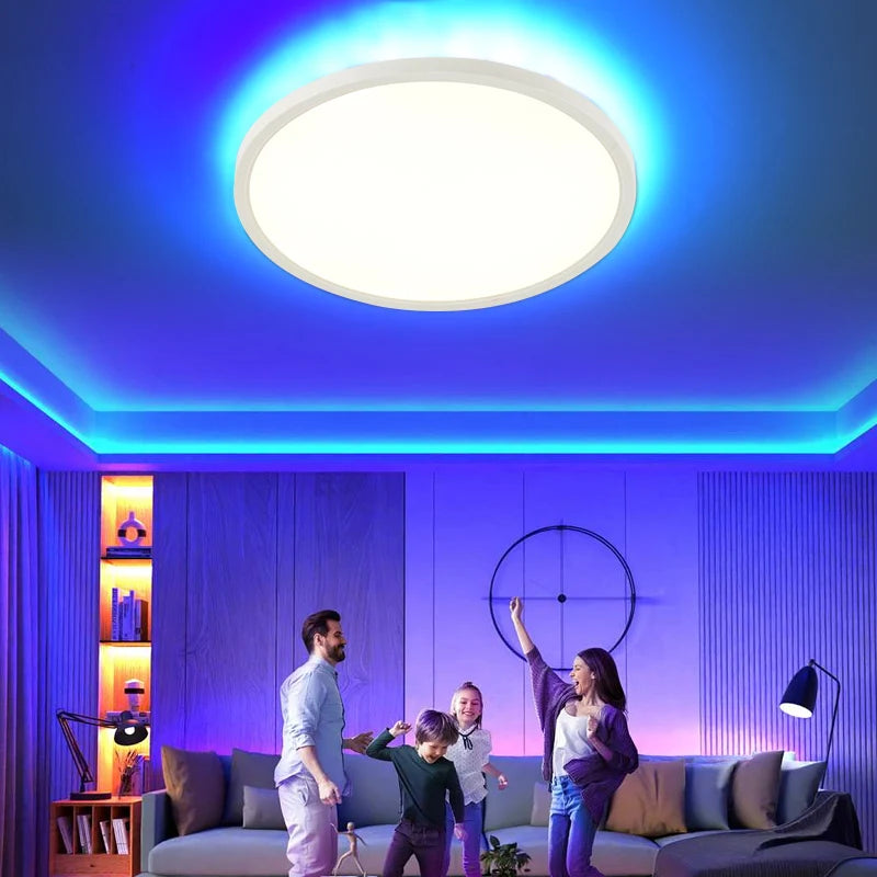 lampe lunaires sur un plafond 